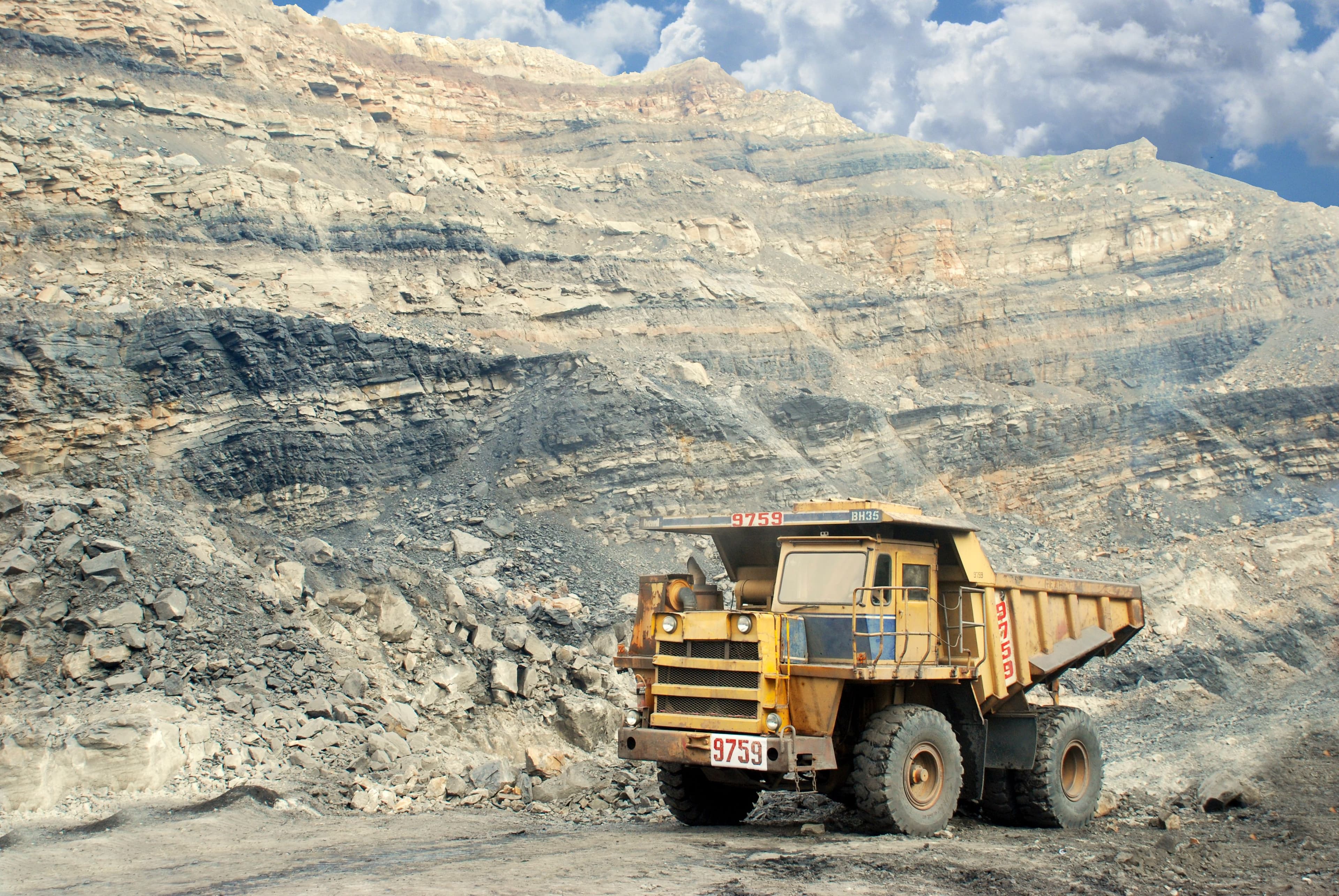 Industrial & Agricultural Equipment concept artwork for Spotting Mining Fleet Issues Before They Stop the Line